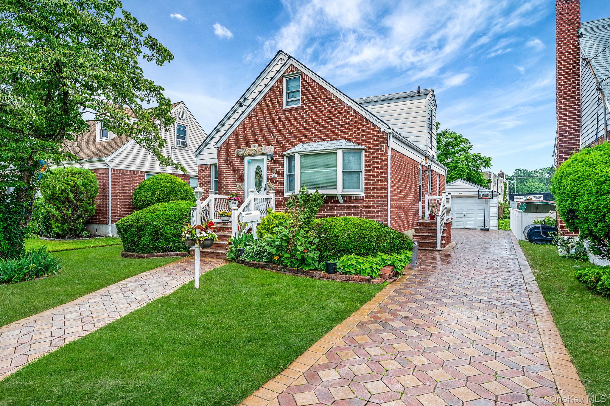 #1 photo, 58 N ROCKAWAY Avenue, ナッソー郡 Lynbrook , NY 11563