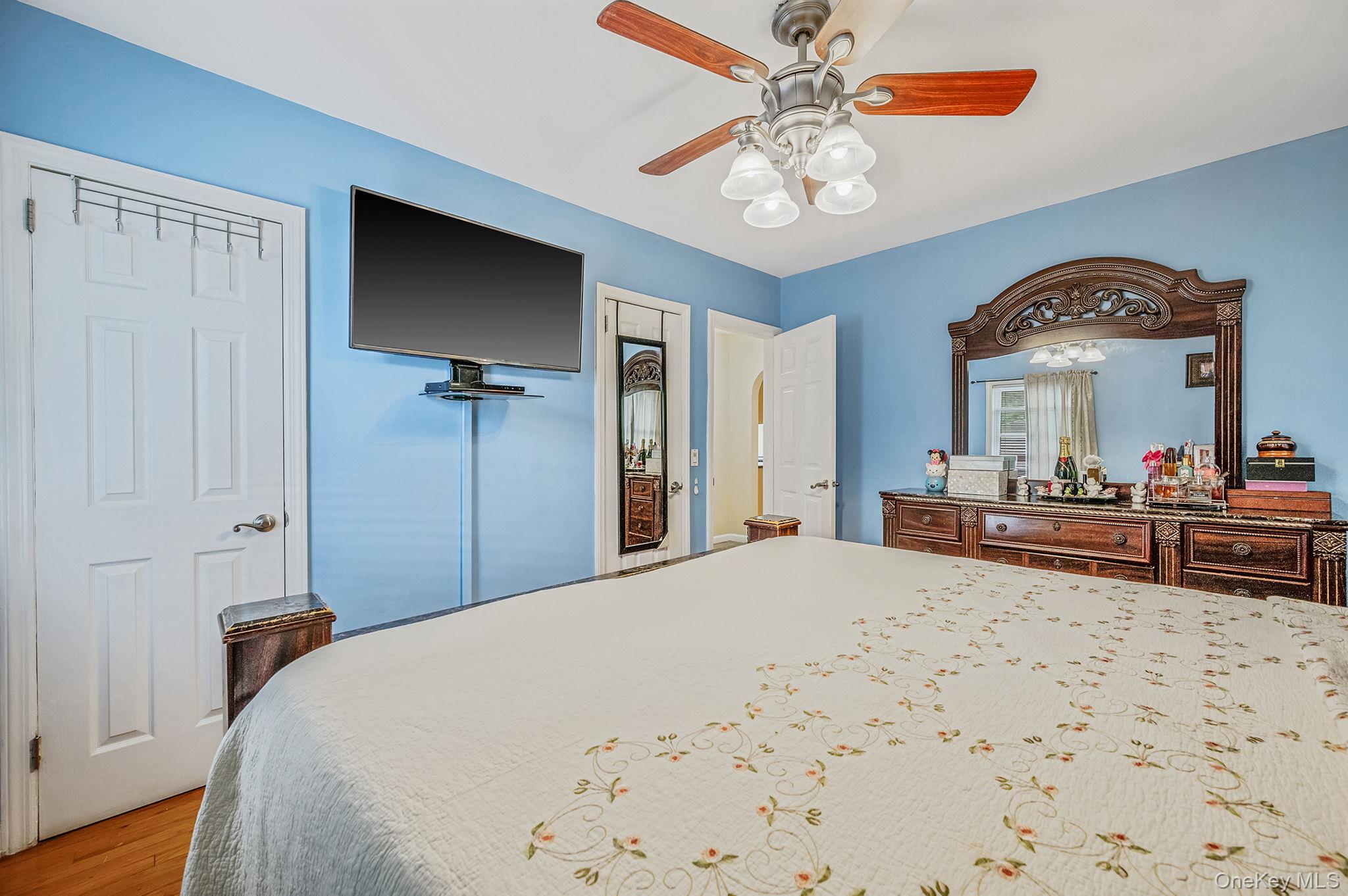 #17 photo, 58 N ROCKAWAY Avenue, ナッソー郡 Lynbrook , NY 11563