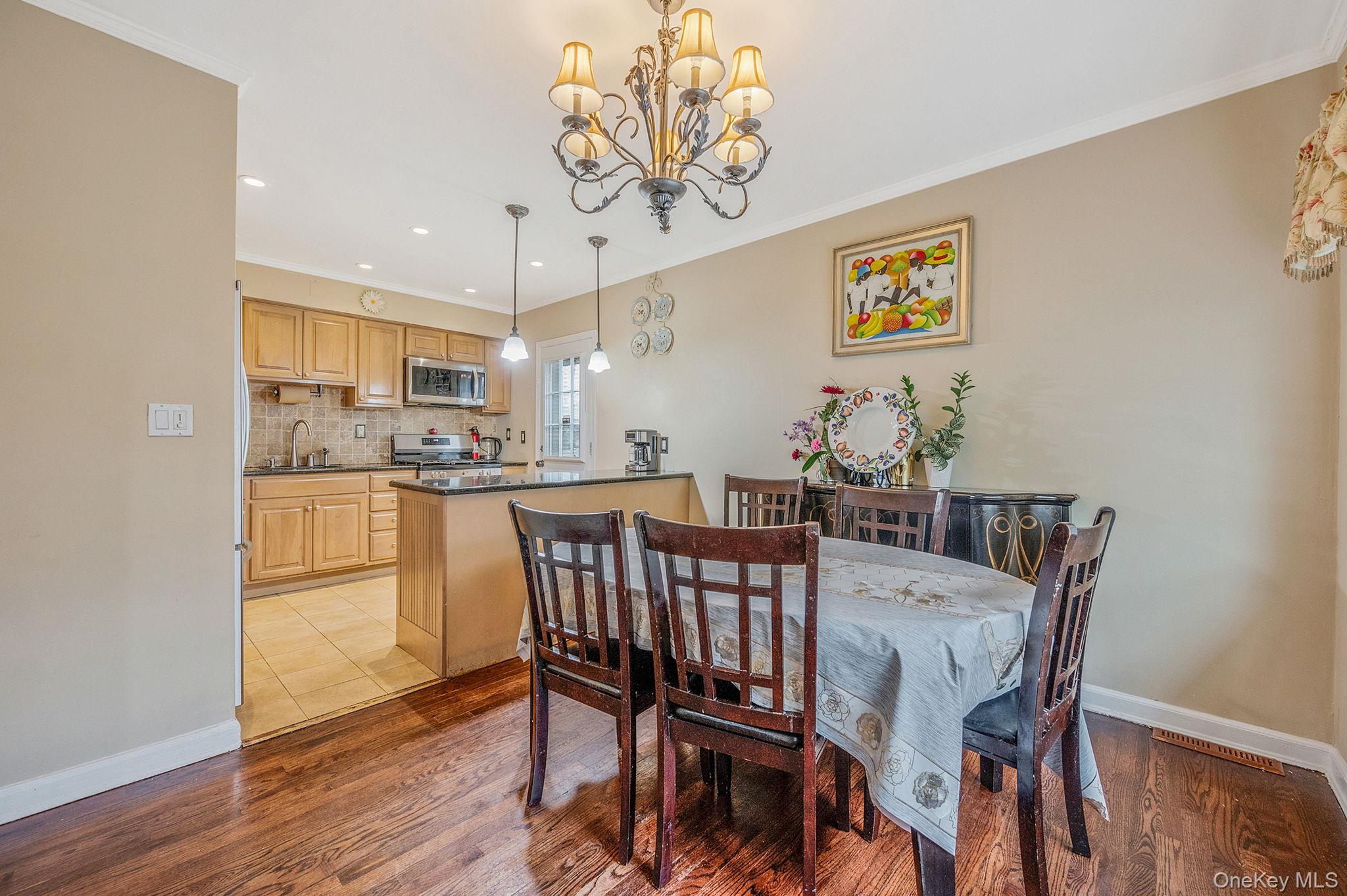 #8 photo, 58 N ROCKAWAY Avenue, ナッソー郡 Lynbrook , NY 11563