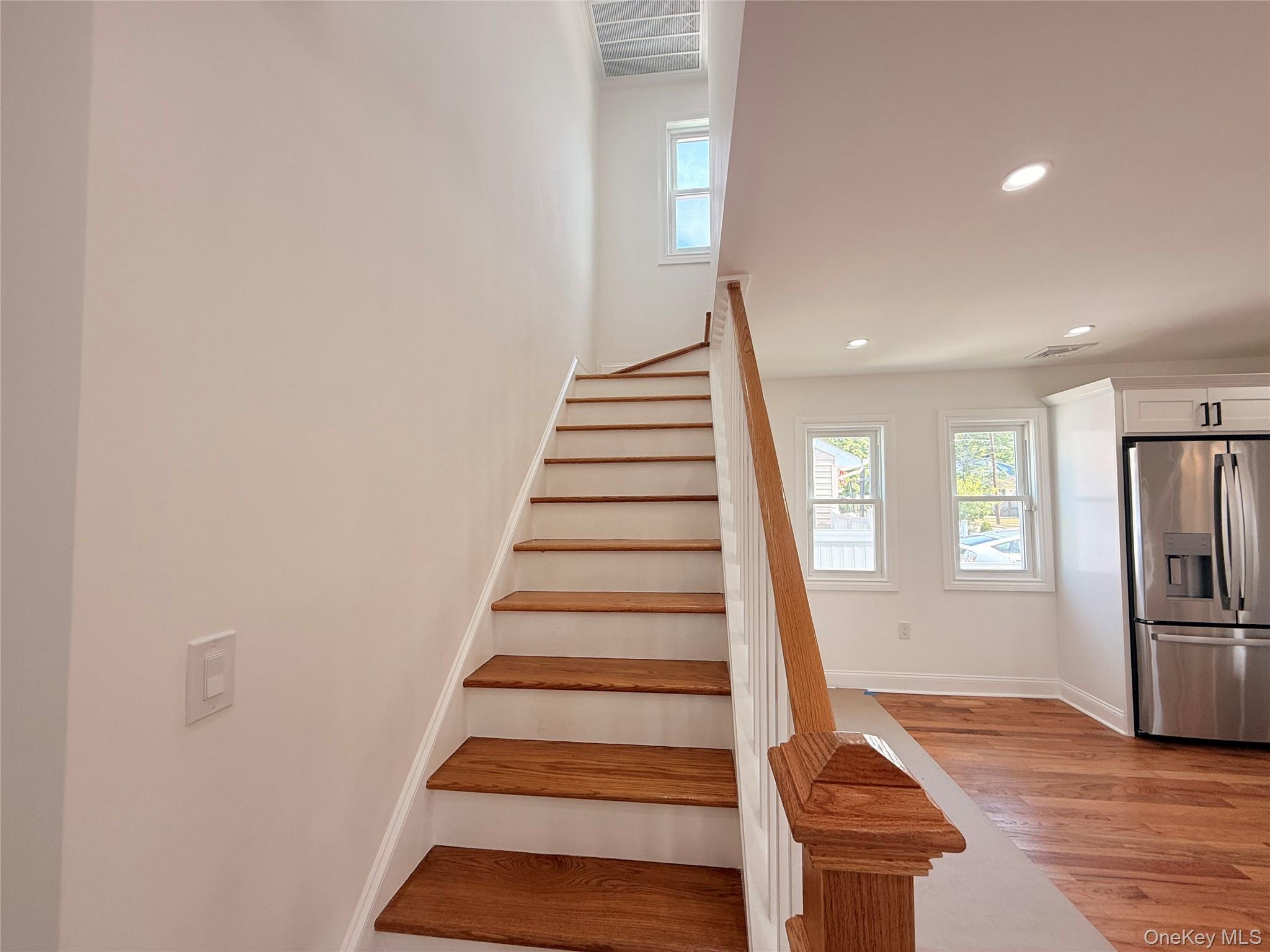 #20 photo, 110 Saint Francis Street, ナッソー郡 Roosevelt , NY 11575