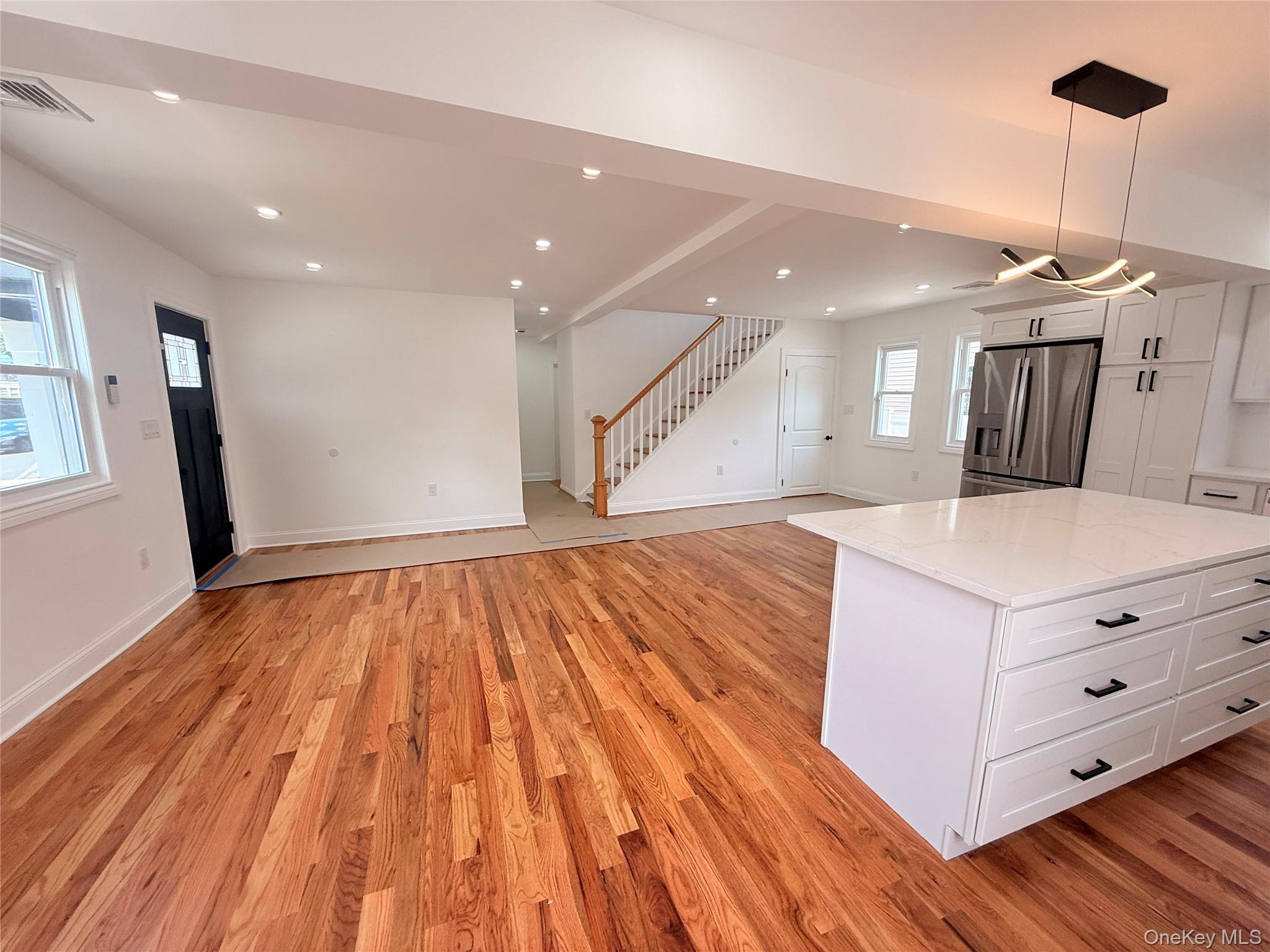 #8 photo, 110 Saint Francis Street, ナッソー郡 Roosevelt , NY 11575