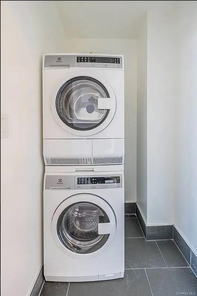 #8 photo, 4104 27th Street, Long Island City , NY 11101