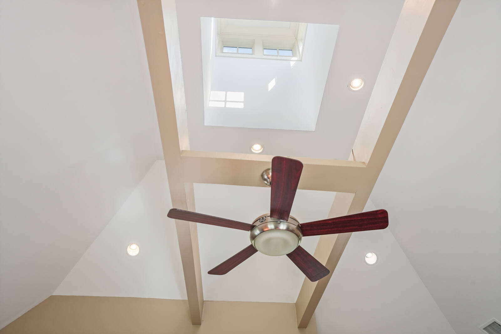 #31 photo, 3747 PURCHASE ST, Harrison , NY 10577