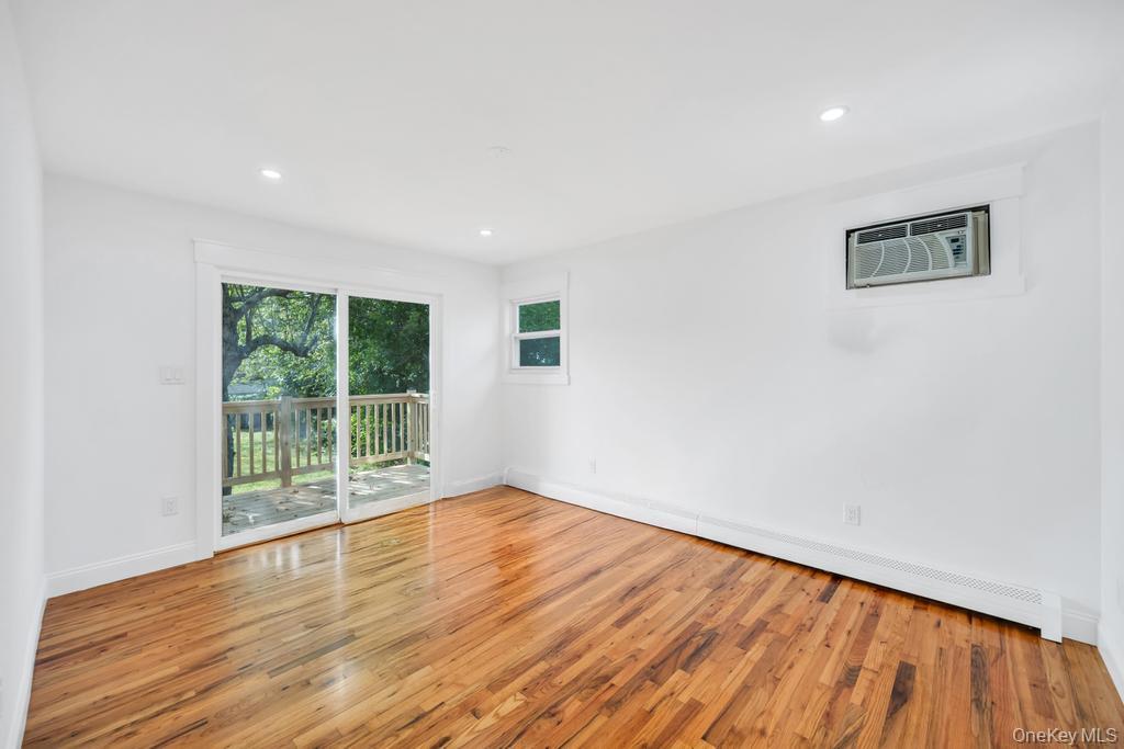 #18 photo, 104 Ralph Avenue, サフォーク郡 Babylon , NY 11702