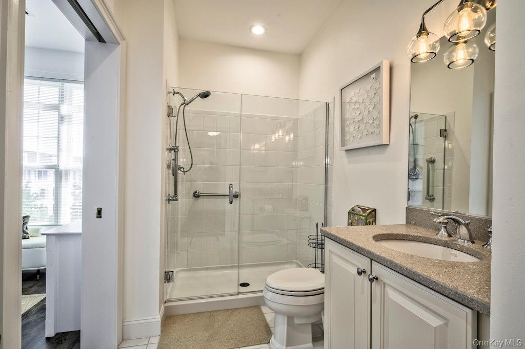 #10 photo, 323 Roosevelt Way, ナッソー郡 Westbury , NY 11590