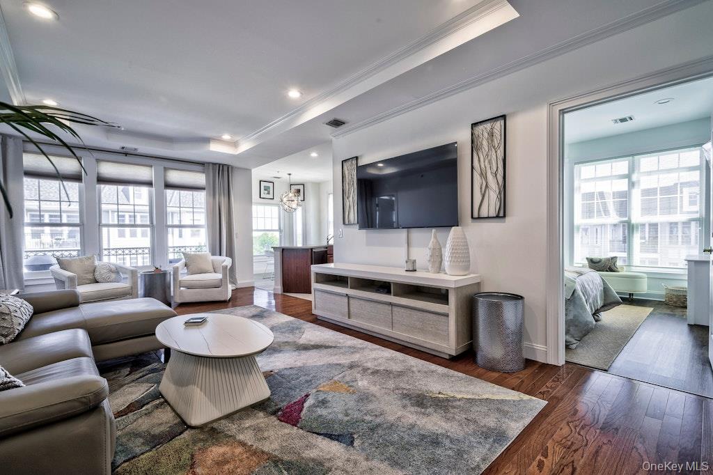 #5 photo, 323 Roosevelt Way, ナッソー郡 Westbury , NY 11590