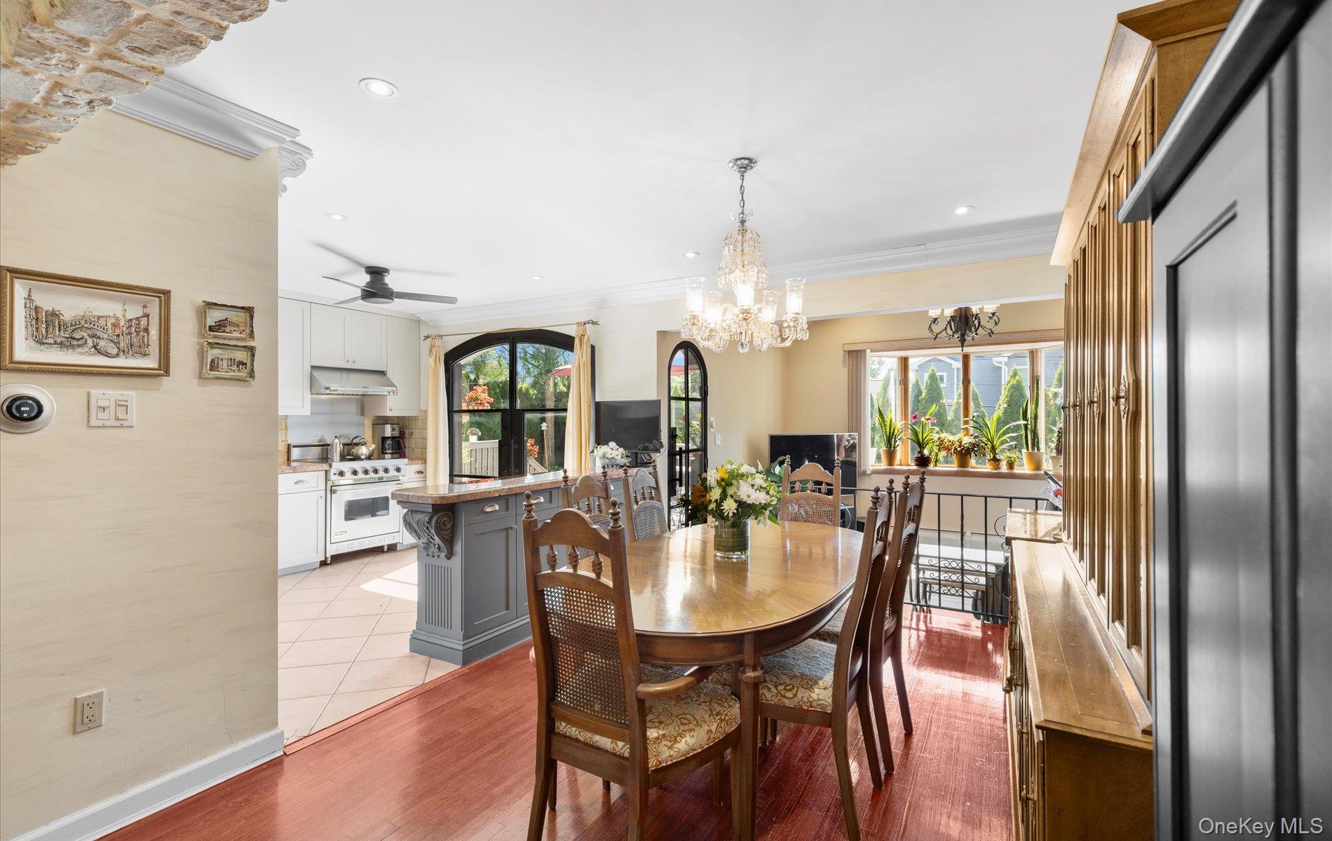 #9 photo, 14 John Drive, ナッソー郡 Old Bethpage , NY 11804