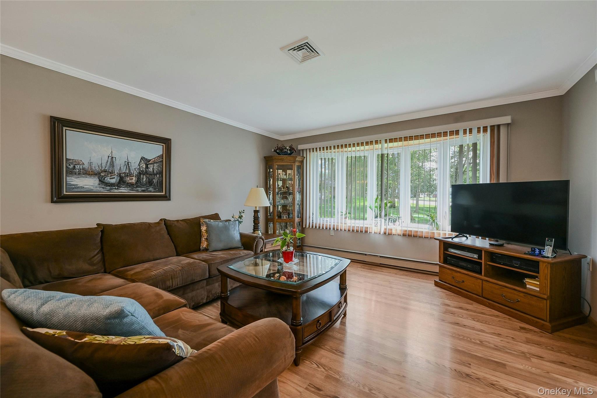 #6 photo, 98 A Eastbourne, サフォーク郡 Ridge , NY 11961