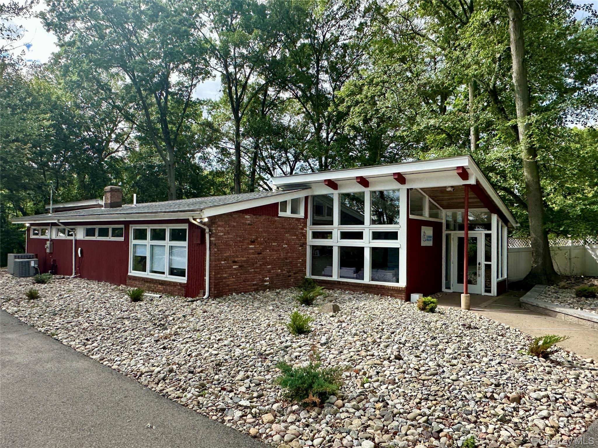 #1 photo, 564 Route 303, Blauvelt , NY 10913