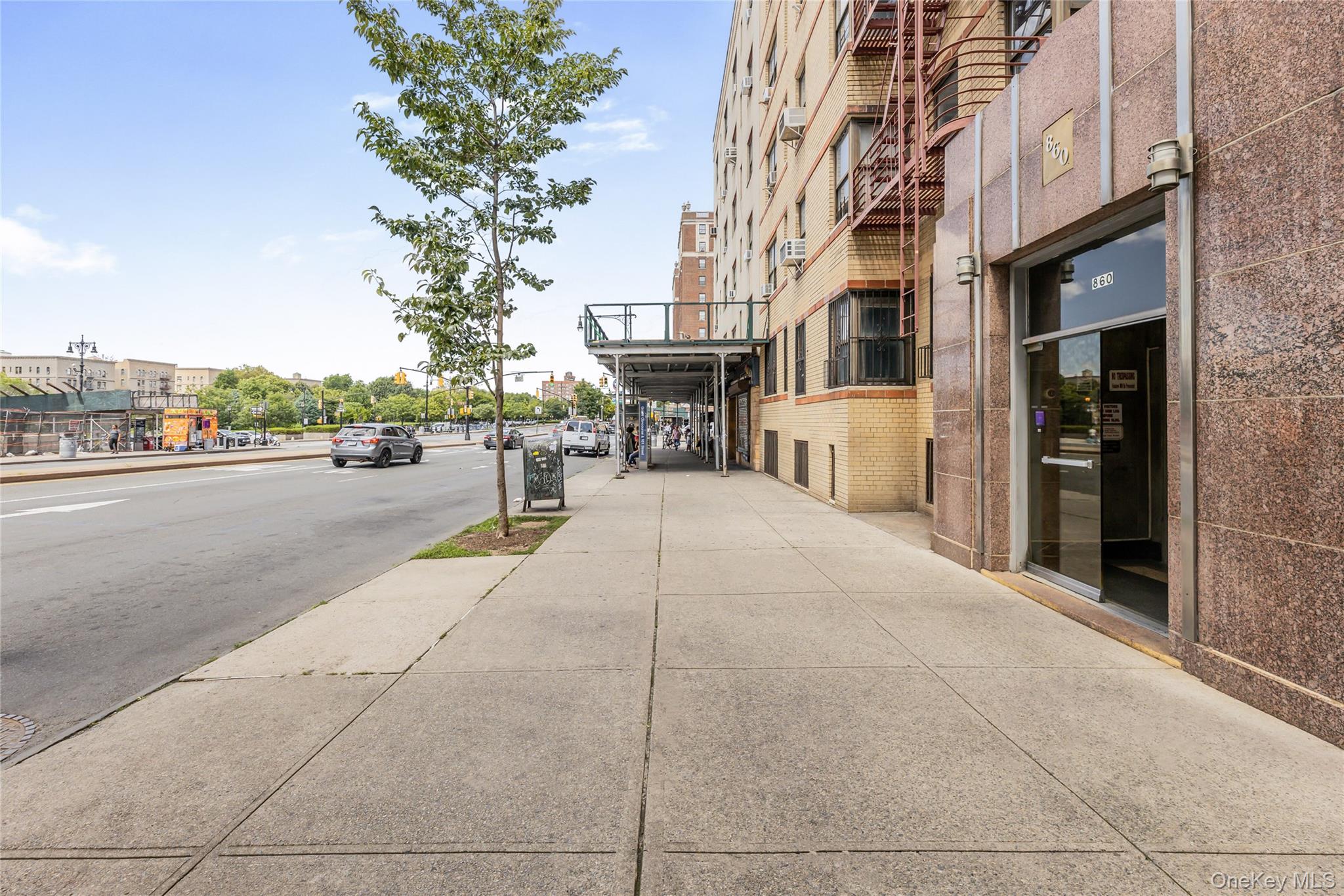 #6 photo, 860 Grand Concourse, ブロンクス区 Bronx , NY 10451