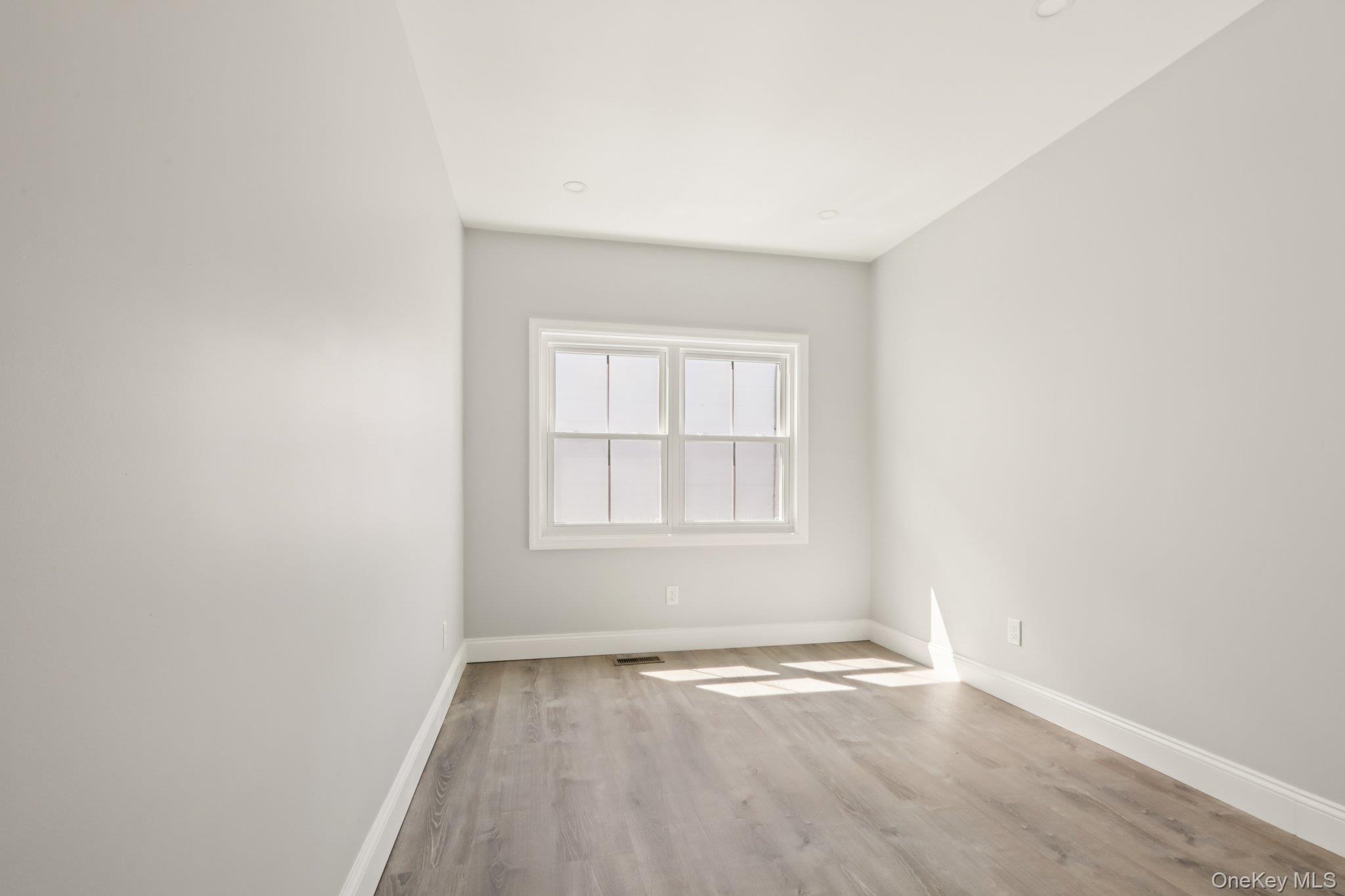 #20 photo, 77 Prospect Street, Newburgh , NY 12550