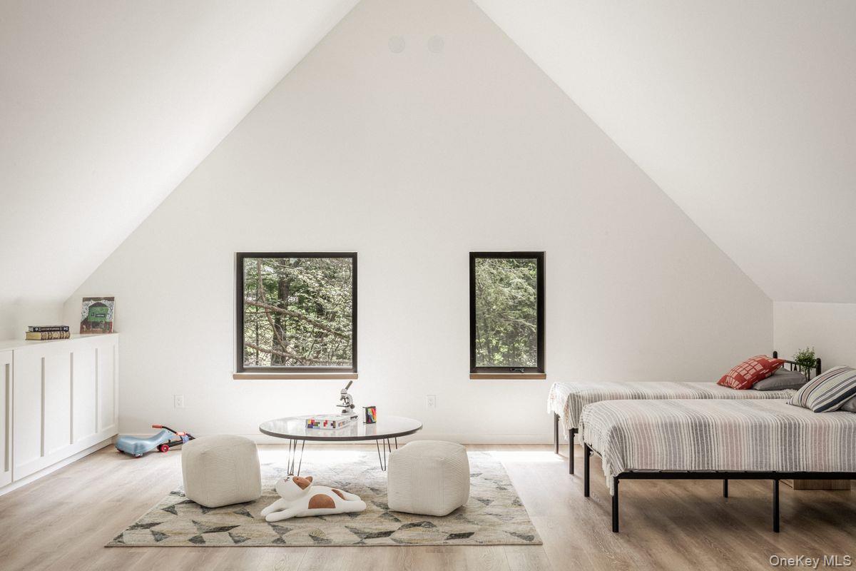 #16 photo, 4 Sarah Court, Rhinebeck , NY 12572