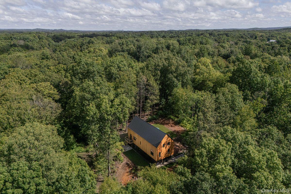 #2 photo, 4 Sarah Court, Rhinebeck , NY 12572