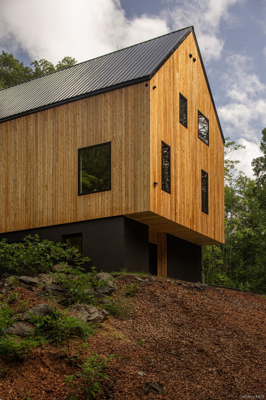 #3 photo, 4 Sarah Court, Rhinebeck , NY 12572