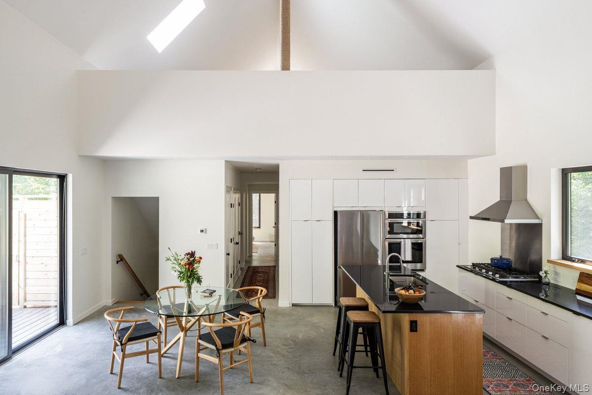 #4 photo, 4 Sarah Court, Rhinebeck , NY 12572