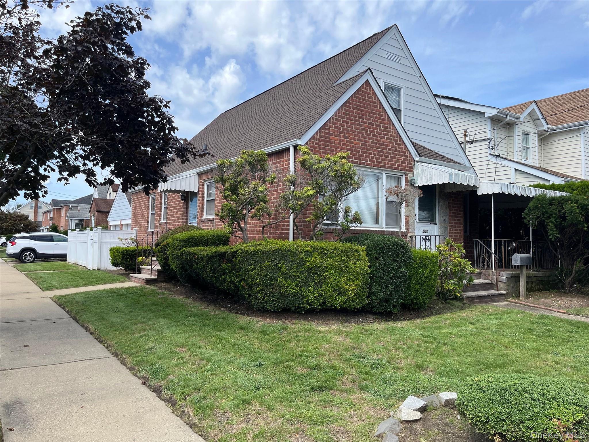 #2 photo, 501 New Hyde Park Road, ナッソー郡 New Hyde Park , NY 11040