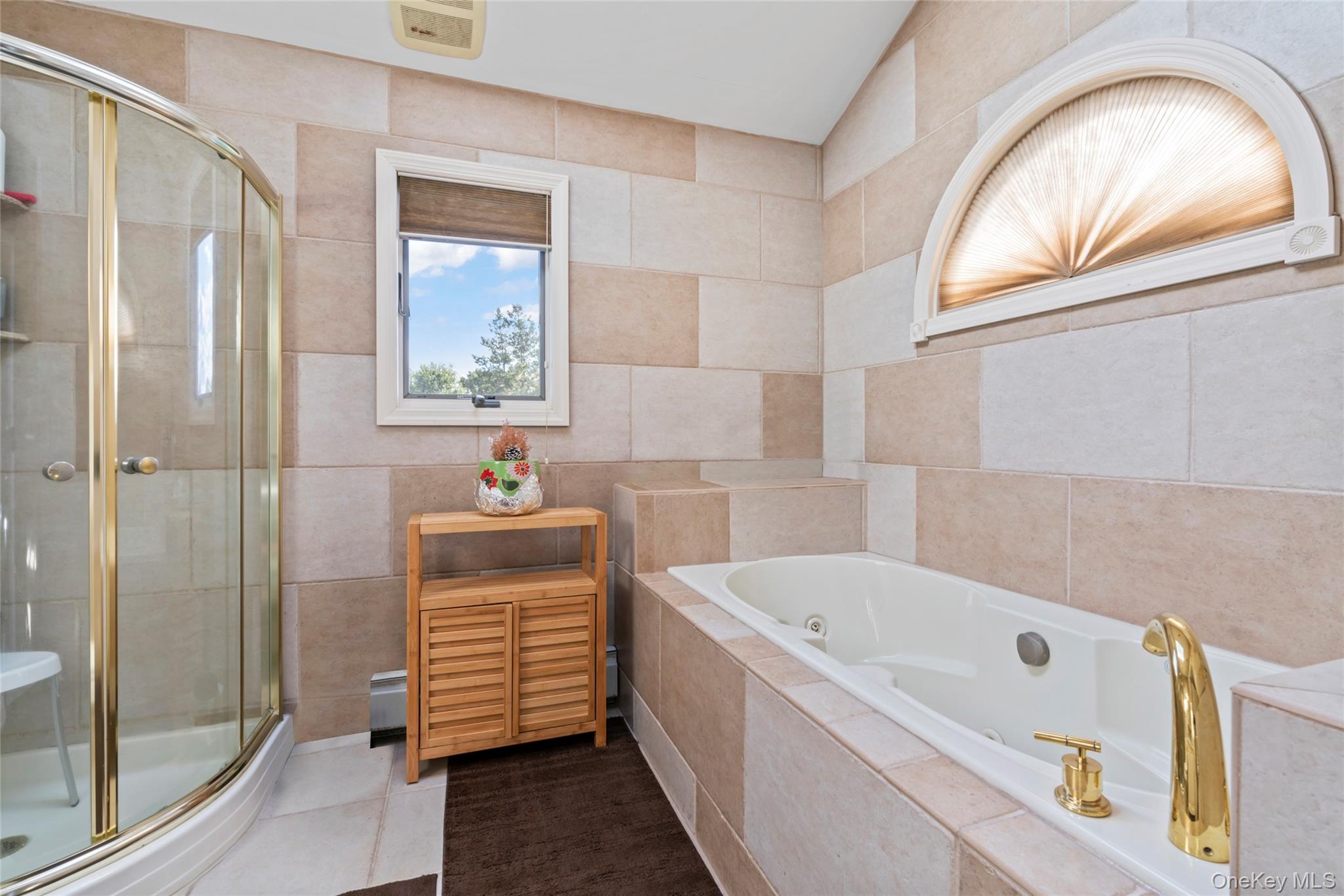 #14 photo, 52 Pickwick Drive, ナッソー郡 Syosset , NY 11791