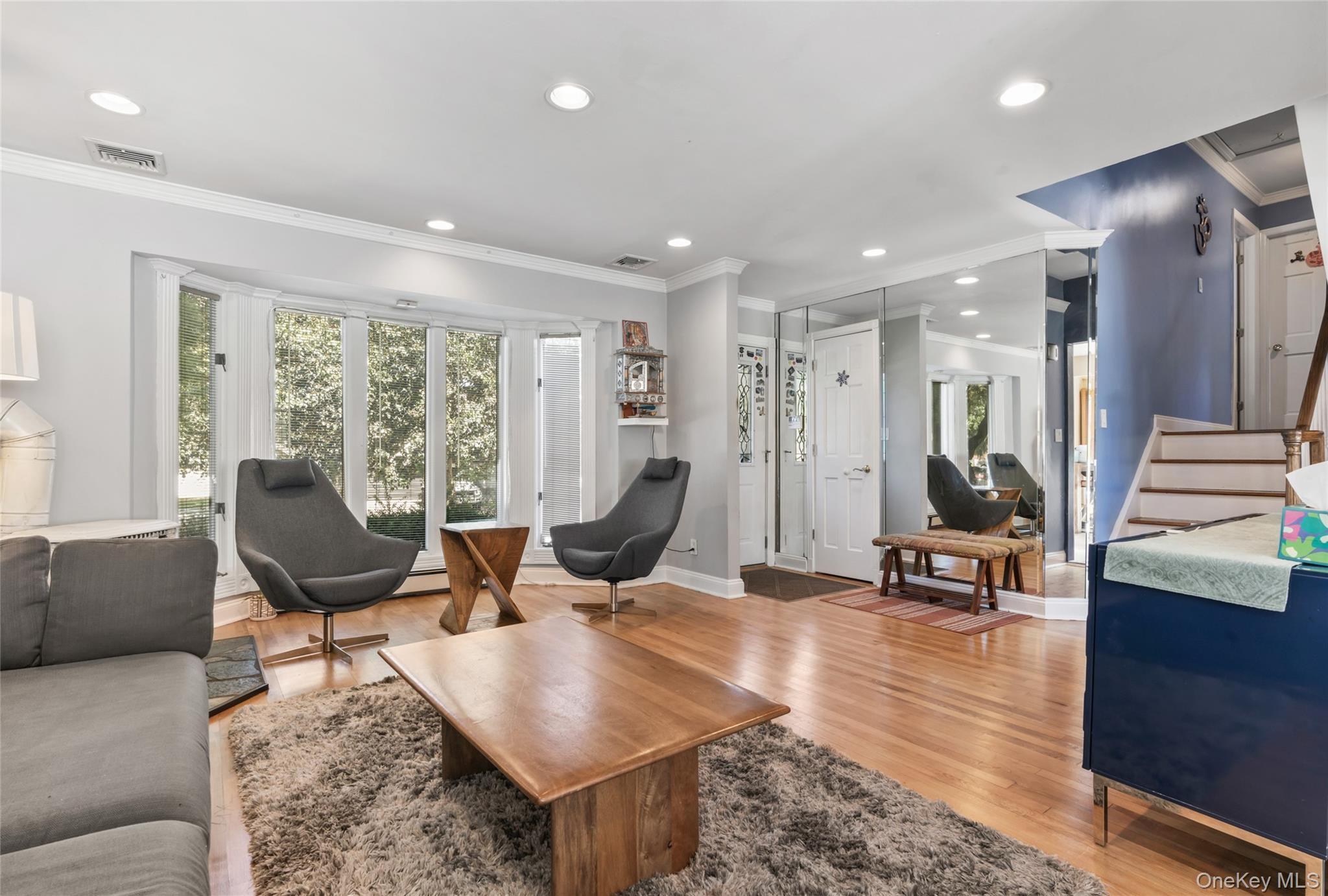 #7 photo, 52 Pickwick Drive, ナッソー郡 Syosset , NY 11791