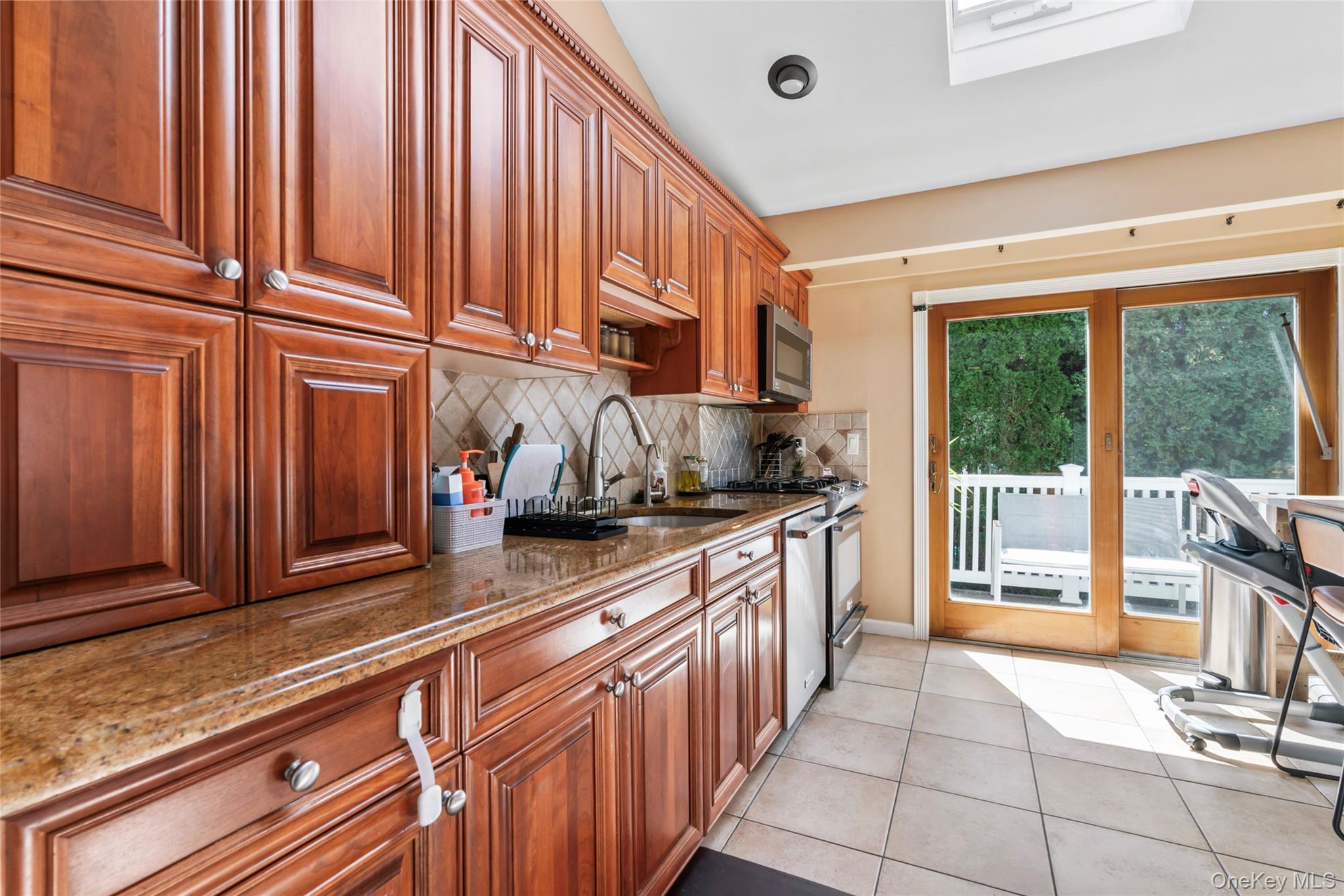 #9 photo, 52 Pickwick Drive, ナッソー郡 Syosset , NY 11791