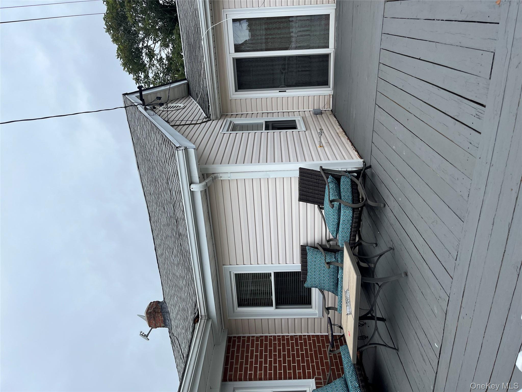 #7 photo, 615 W Walnut Street, ナッソー郡 Long Beach , NY 11561