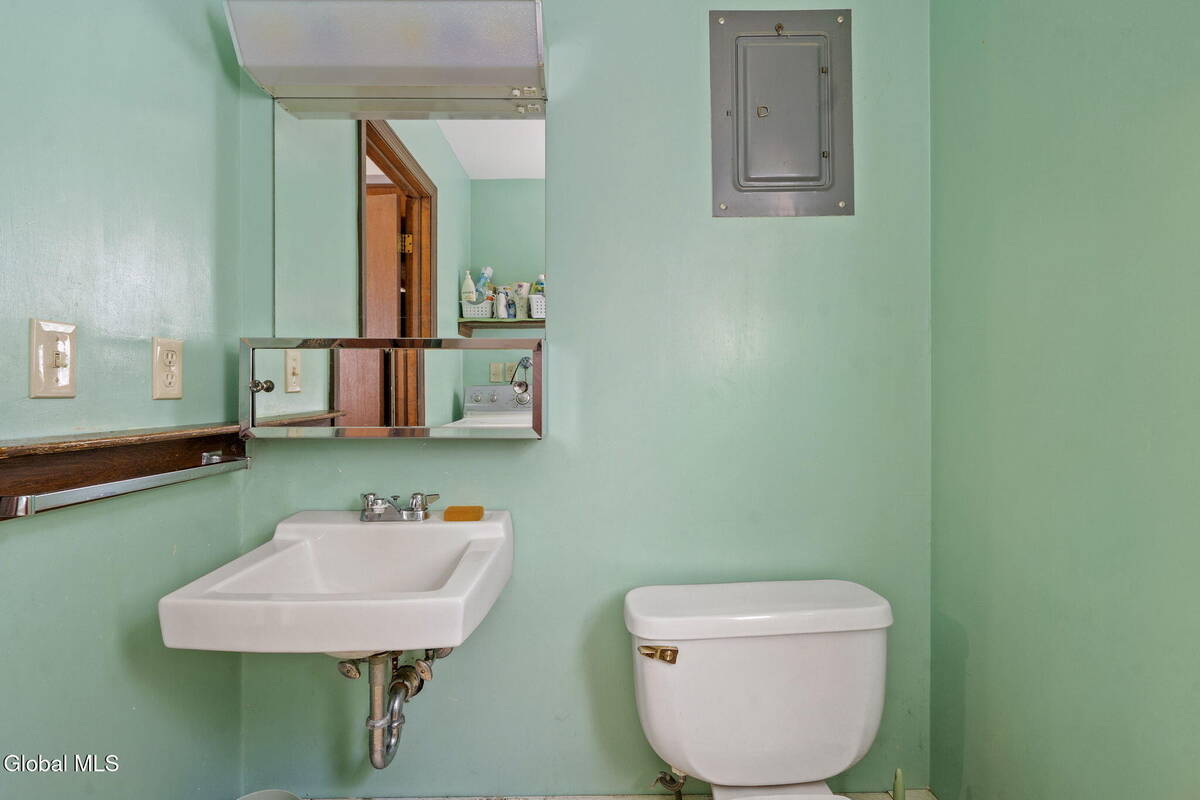 #29 photo, 176 High Rock Road, New Baltimore , NY 12192