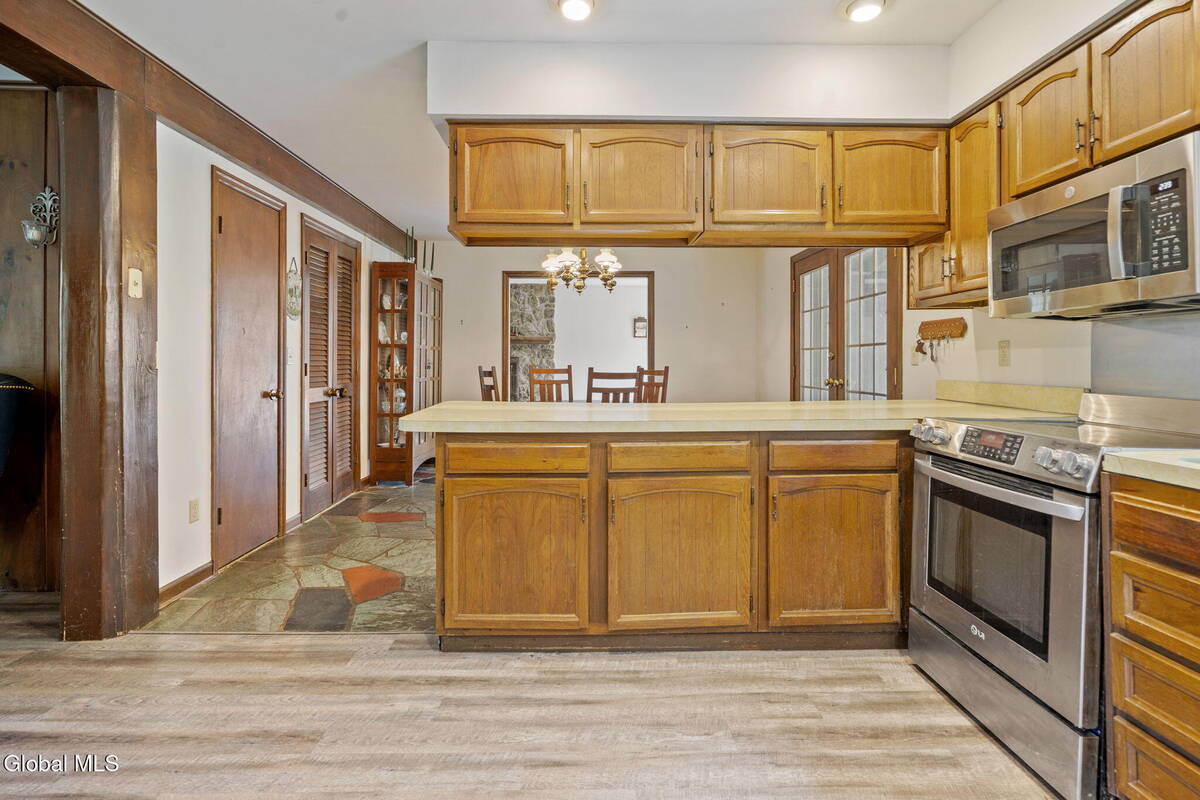 #39 photo, 176 High Rock Road, New Baltimore , NY 12192