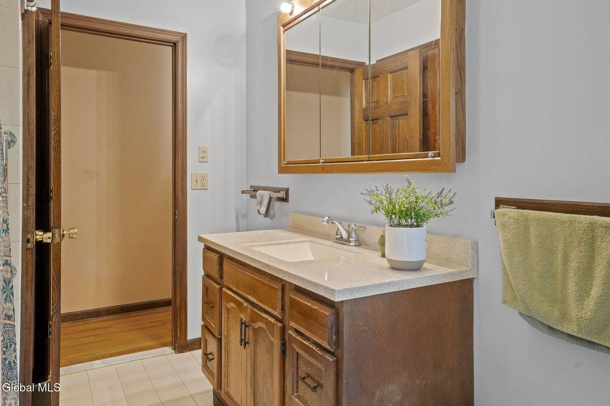 #55 photo, 176 High Rock Road, New Baltimore , NY 12192