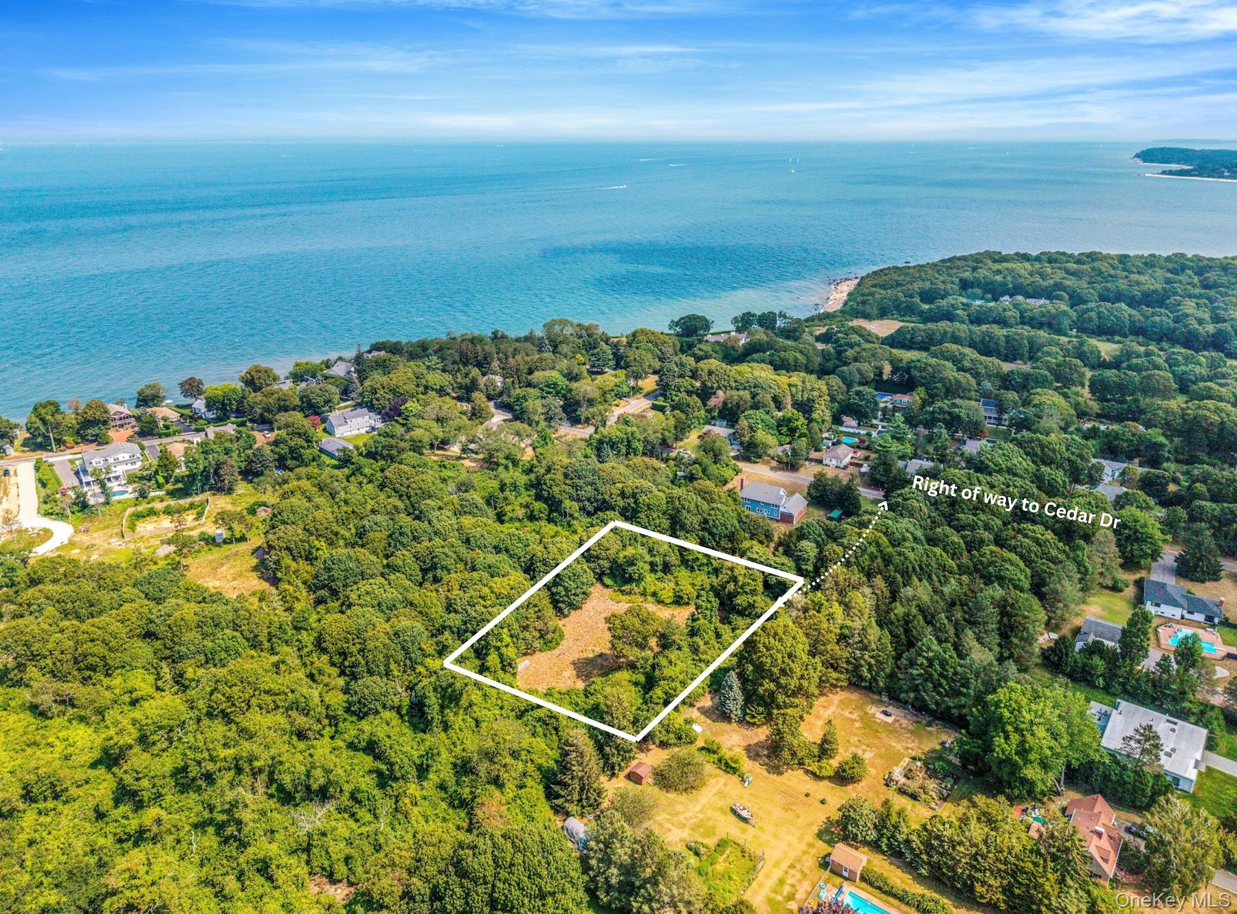 #3 photo, 702 Cedar Drive, サフォーク郡 East Marion , NY 11939