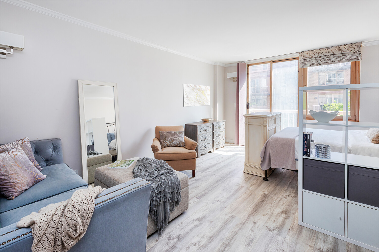 #1 photo, 393 W 49TH Street, 曼哈顿 中城西区 Hells Kitchen , NY 10019