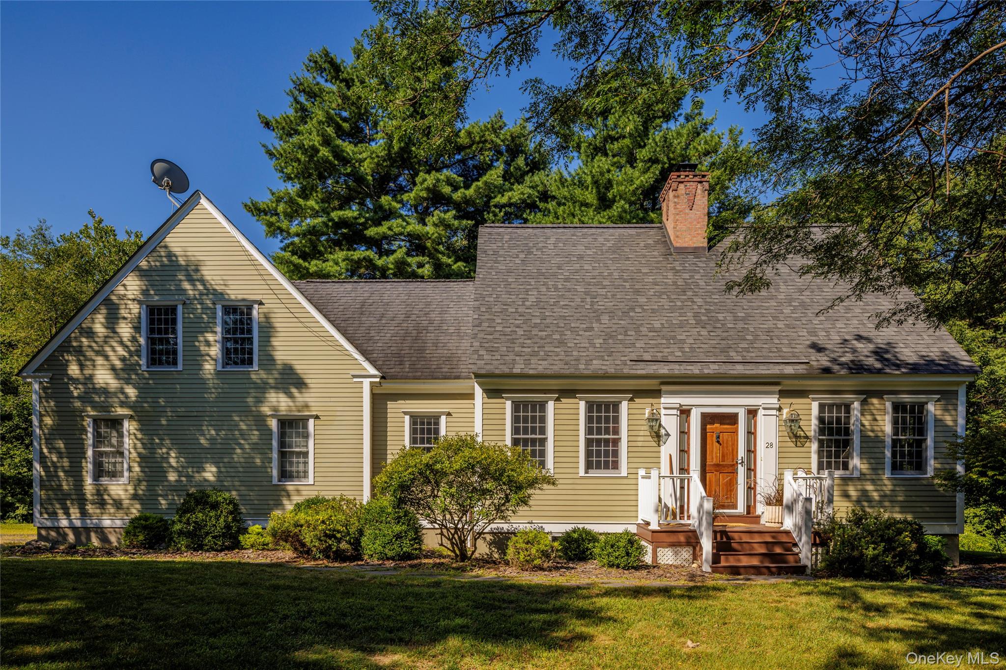 #1 photo, 28 Green Brook Drive, Chatham , NY 12024