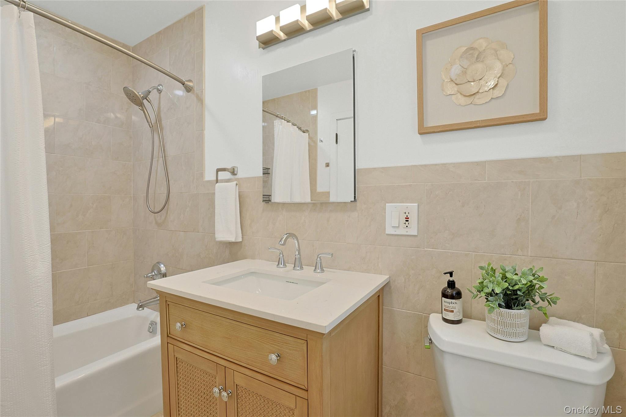 #19 photo, 200 Fort Hill Road, Scarsdale , NY 10583