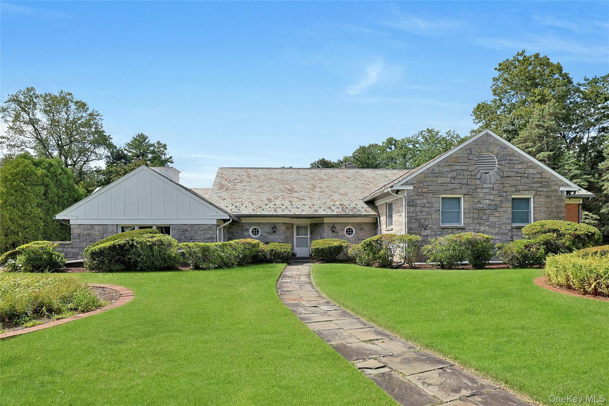 #2 photo, 200 Fort Hill Road, Scarsdale , NY 10583