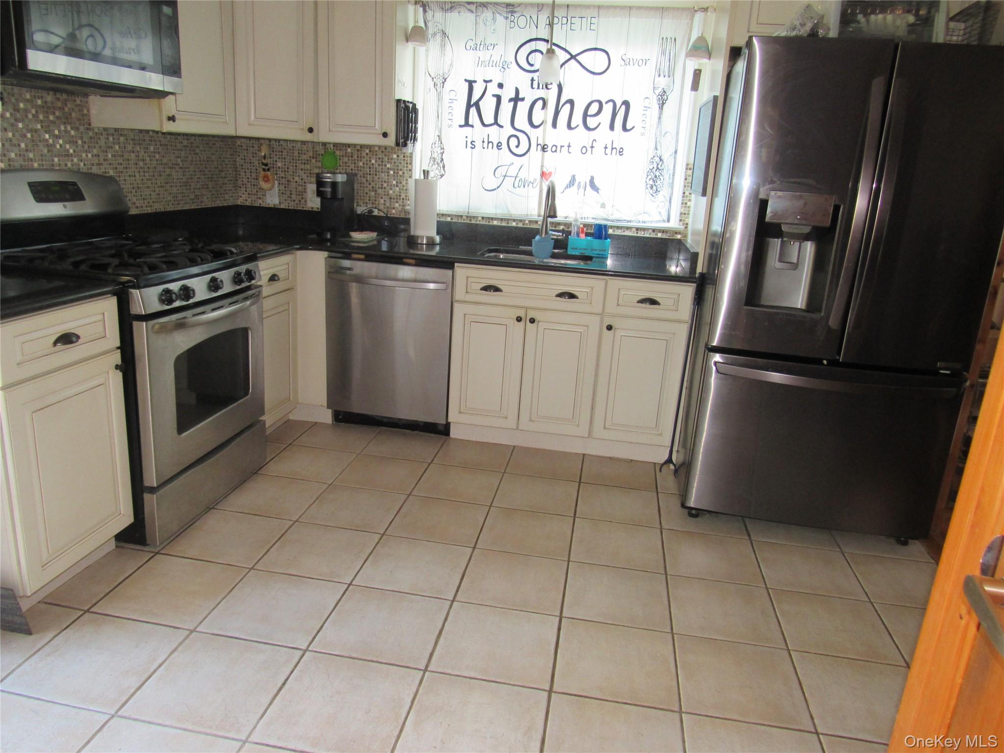 #6 photo, 1125 Arthur Street, Mamaroneck , NY 10543