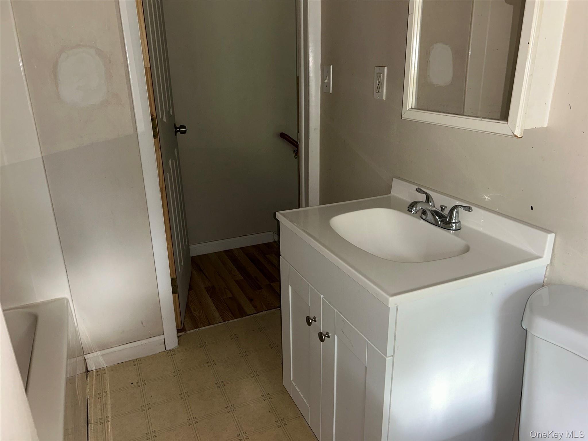 #12 photo, 69 Academy Street, Poughkeepsie , NY 12601