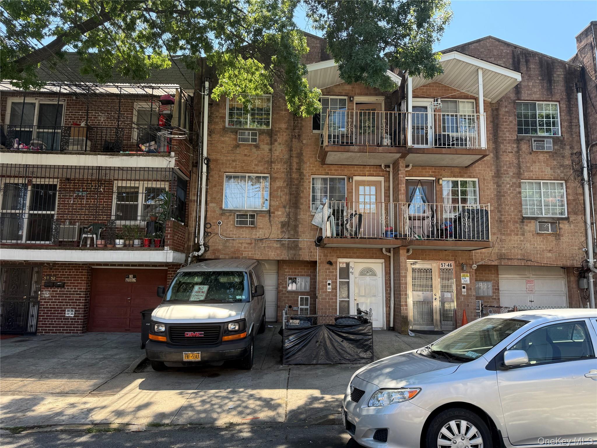 #2 photo, 5748 Van Doren Street, クイーンズ区 Corona , NY 11368