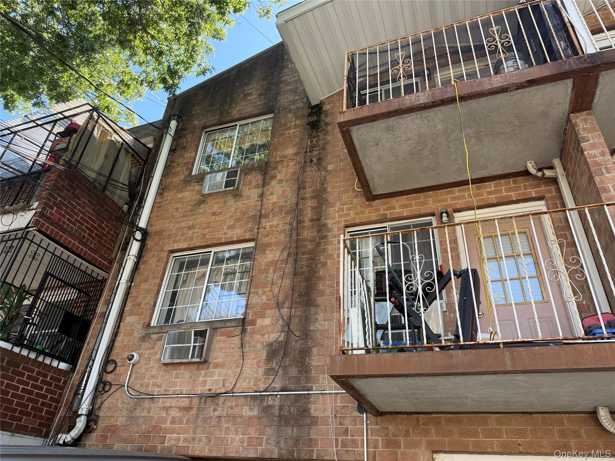 #5 photo, 5748 Van Doren Street, クイーンズ区 Corona , NY 11368