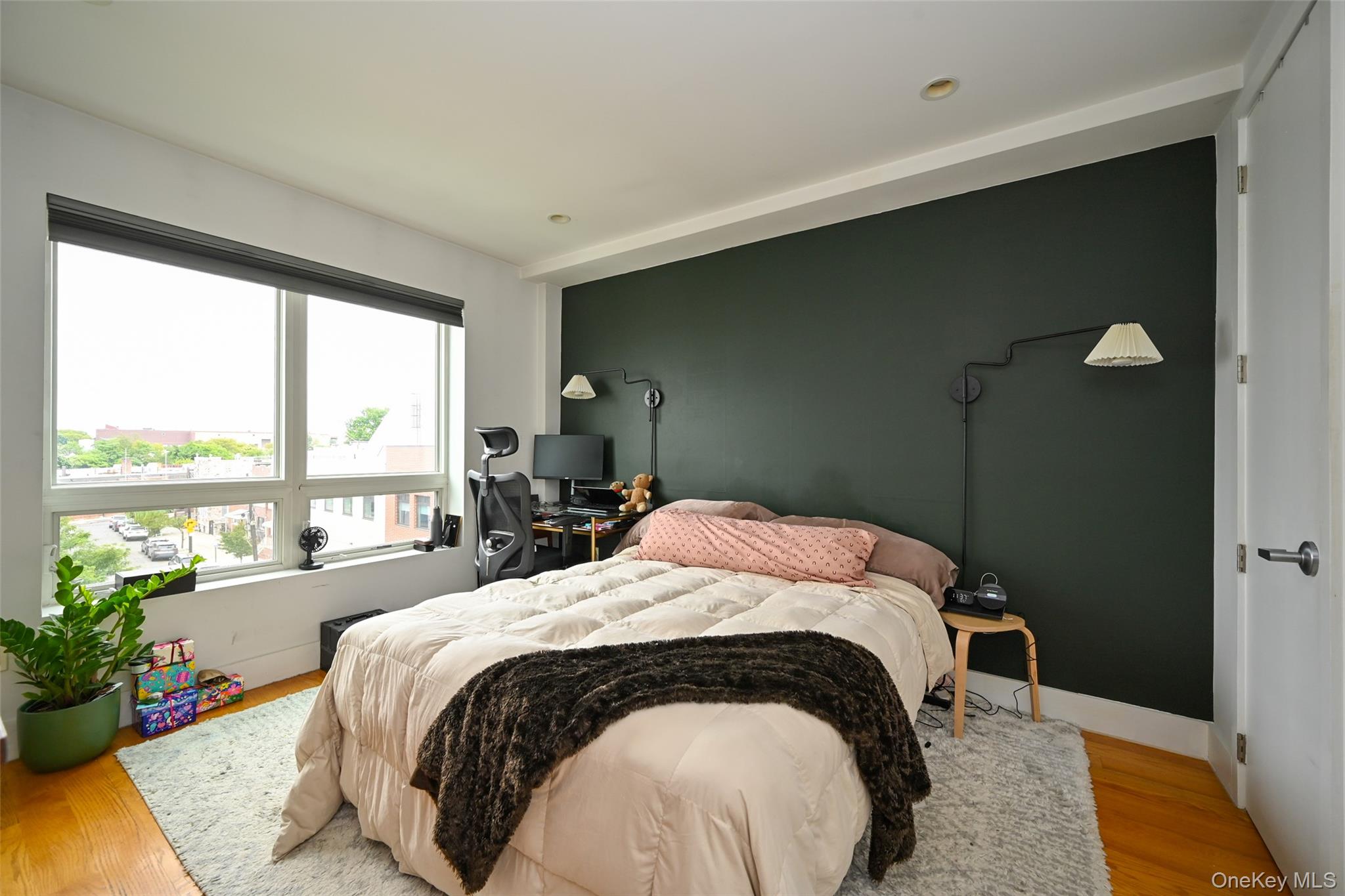 #11 photo, 6334 Fresh Pond Road, クイーンズ区 Ridgewood , NY 11385