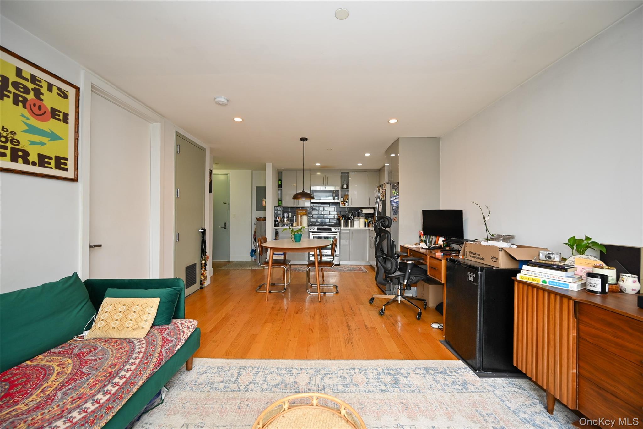 #9 photo, 6334 Fresh Pond Road, クイーンズ区 Ridgewood , NY 11385