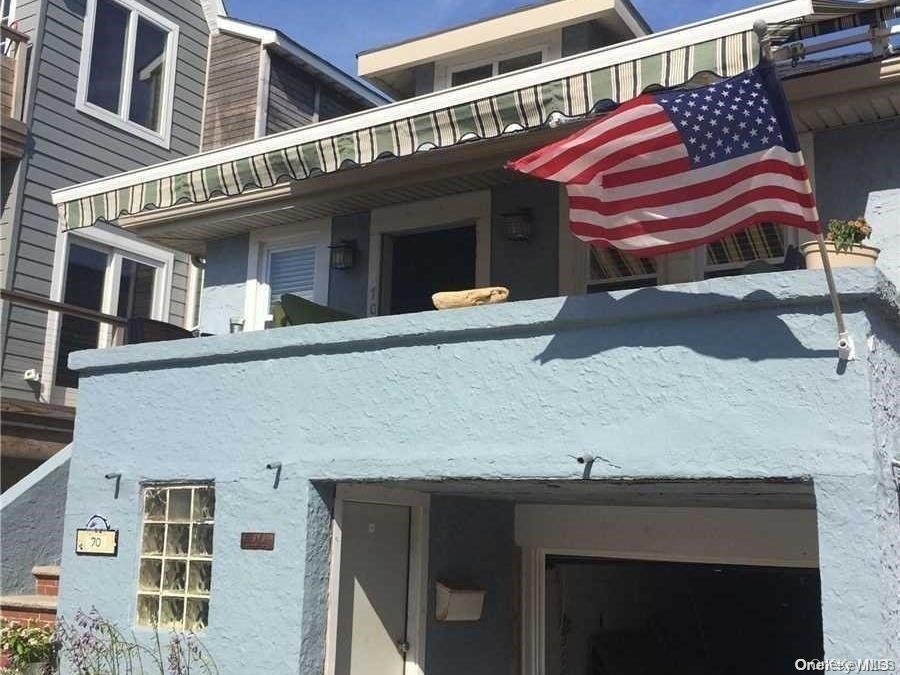 #1 photo, 70 Kentucky Street, नासाउ काउंटी Long Beach , NY 11561