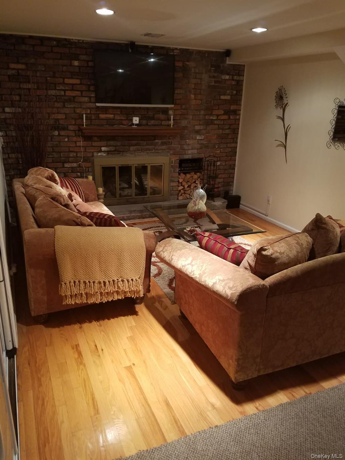 #20 photo, 170 Root Avenue, サフォーク郡 Central Islip , NY 11722