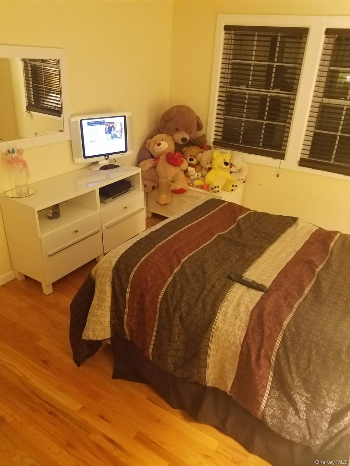 #8 photo, 170 Root Avenue, サフォーク郡 Central Islip , NY 11722