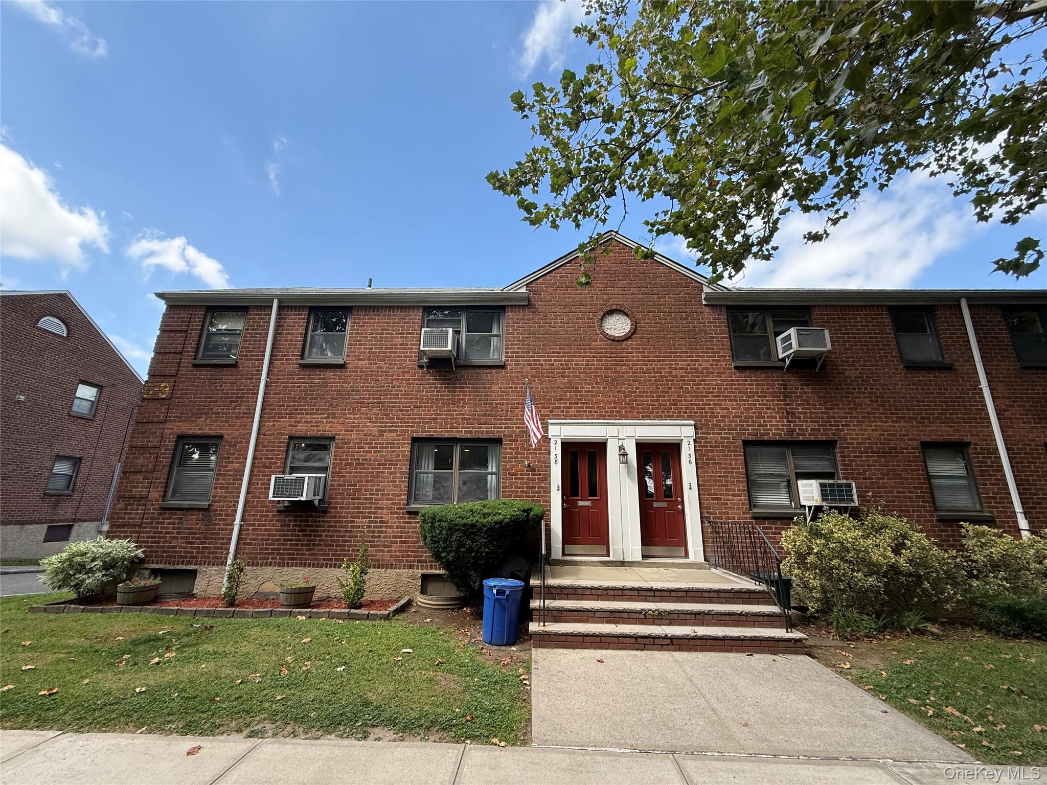 #1 photo, 21-38 202 Street, クイーンズ区 Bayside , NY 11360