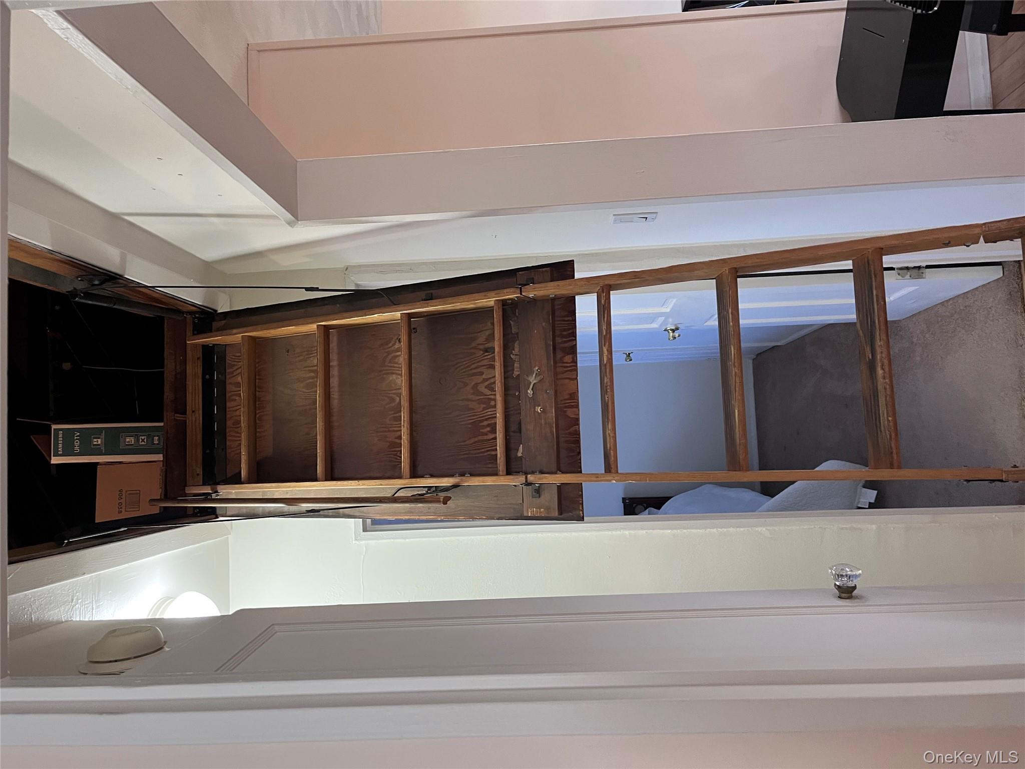 #12 photo, 21-38 202 Street, Куинс ‖ Bayside , NY 11360