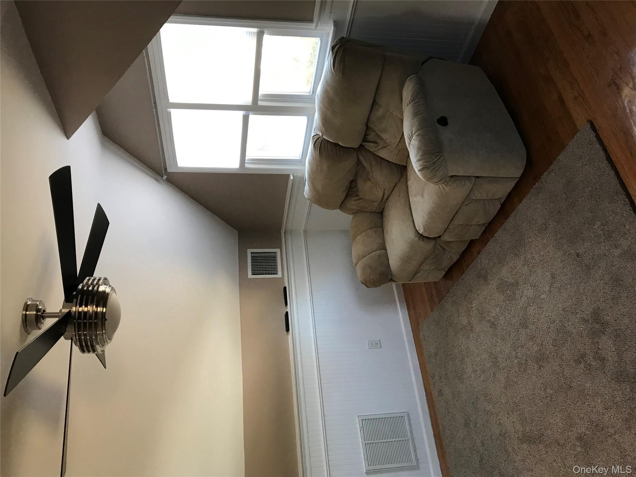 #2 photo, Deer Park, サフォーク郡 Deer Park , NY 11729