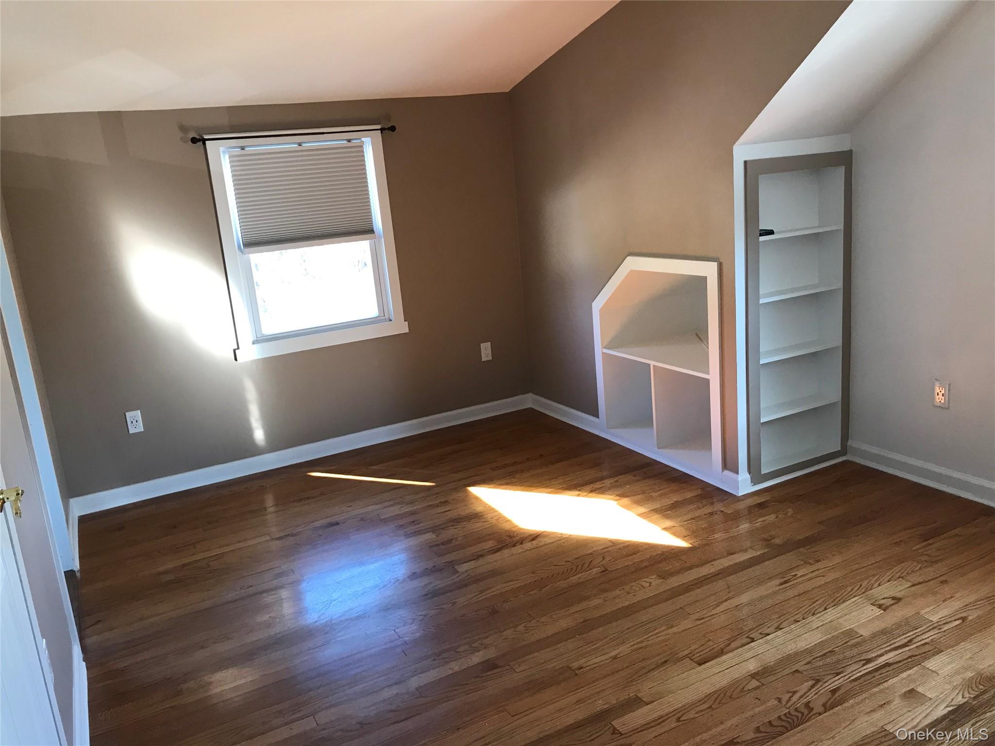 #5 photo, Deer Park, サフォーク郡 Deer Park , NY 11729