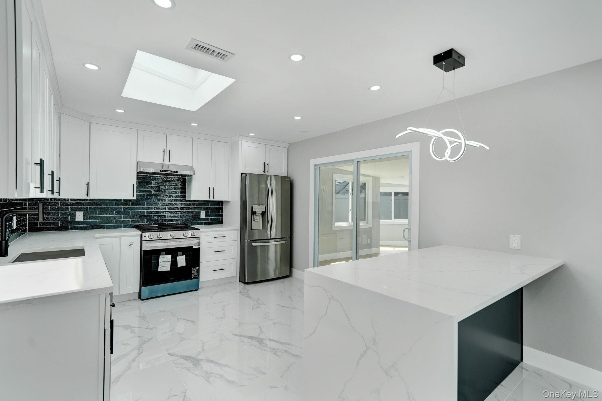 #10 photo, 18 Mist Lane, Westbury , NY 11590