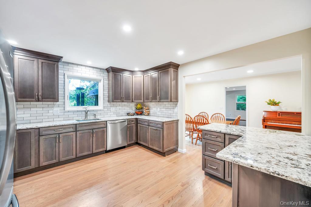 #10 photo, 12 Inwood Road, サフォーク郡 Center Moriches , NY 11934