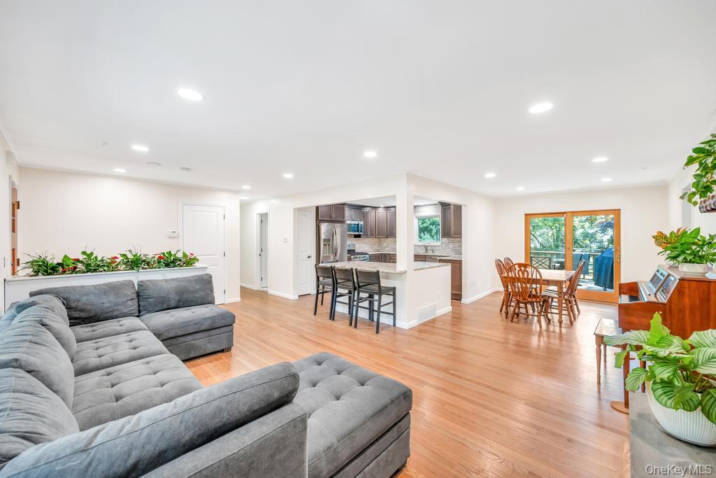 #6 photo, 12 Inwood Road, サフォーク郡 Center Moriches , NY 11934