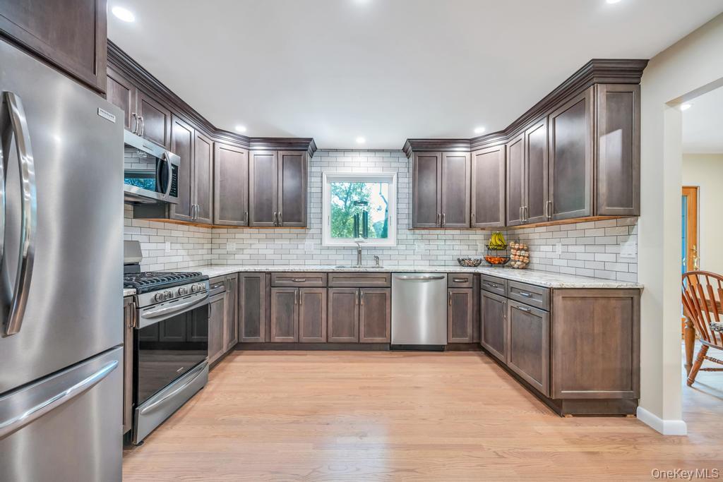 #9 photo, 12 Inwood Road, サフォーク郡 Center Moriches , NY 11934