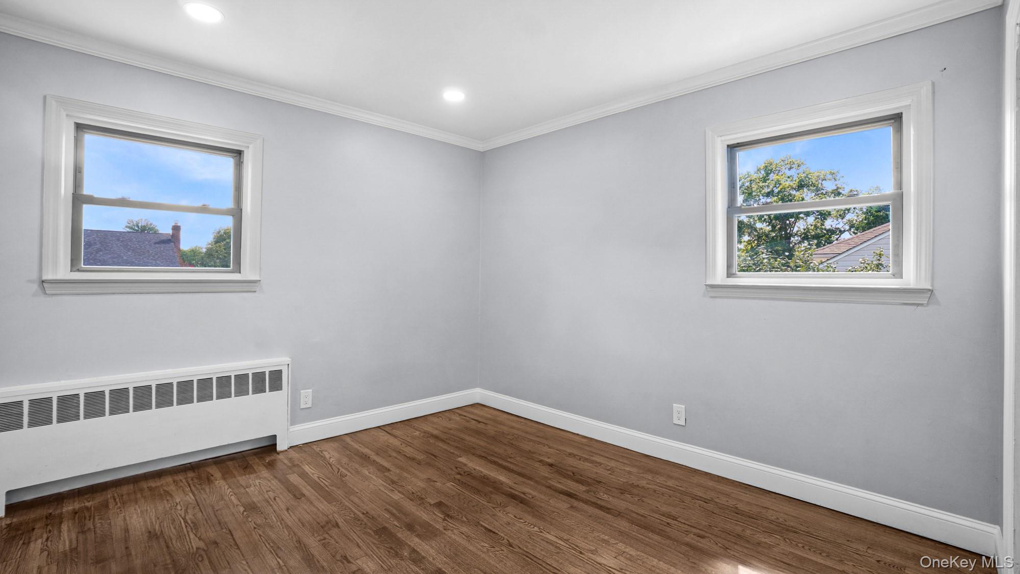 #10 photo, 827 Eastfield Road, ナッソー郡 Westbury , NY 11590